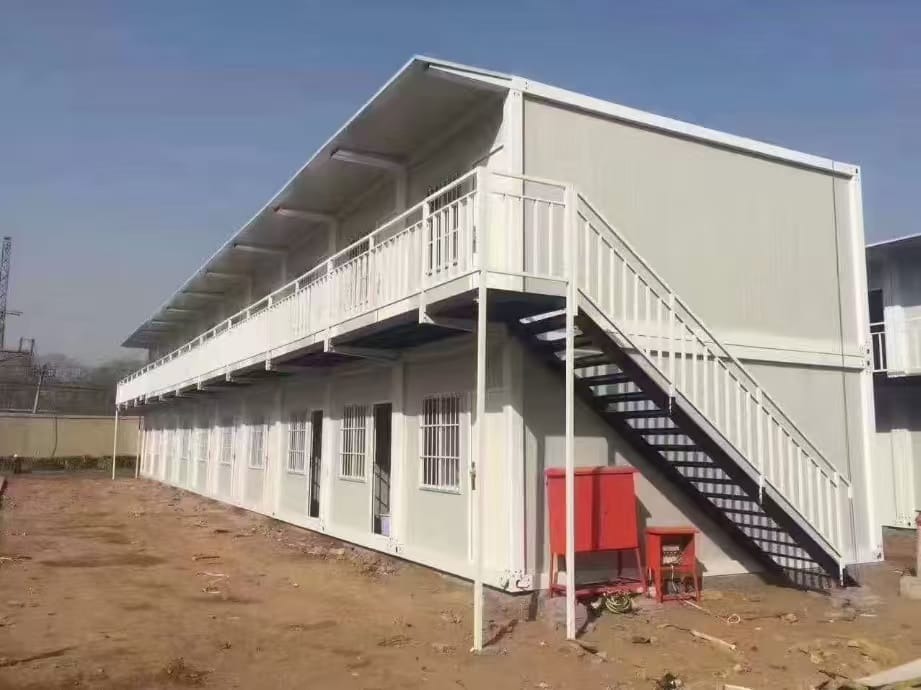 Foldable house exterior